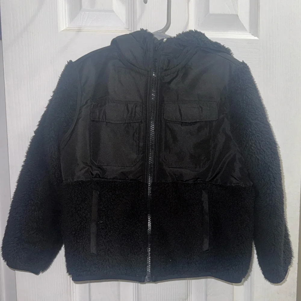 Old Navy Boys Black Sherpa Hooded Utility Jacket Size 5 XS Full Zip